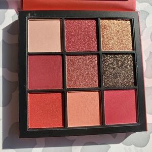 Huda Beauty Ruby Obsessions palette